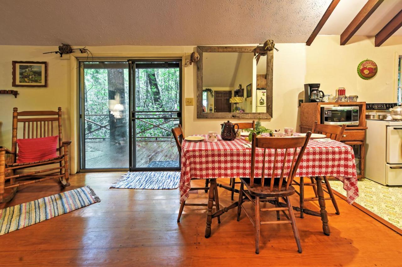 Serene Creekside Cottage Near Asheville Fire Pit 캔들러 외부 사진